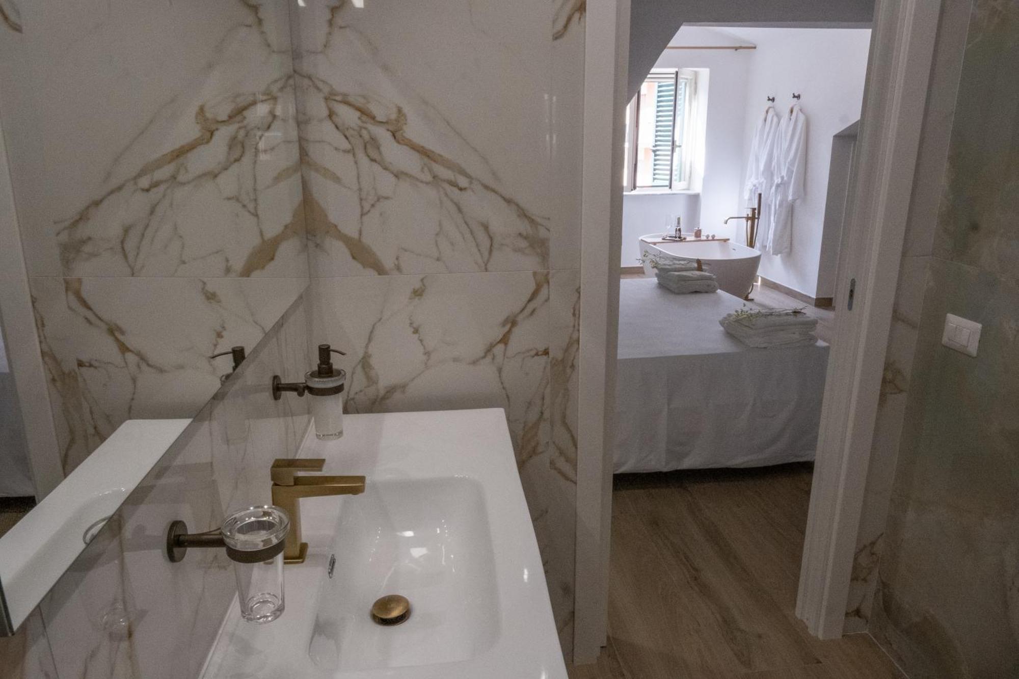 Coraline Deluxe Rooms Castellammare di Stabia Exterior photo